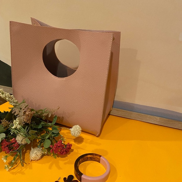 Blush Pink Tote with Circular Handle - Picture 8 of 8